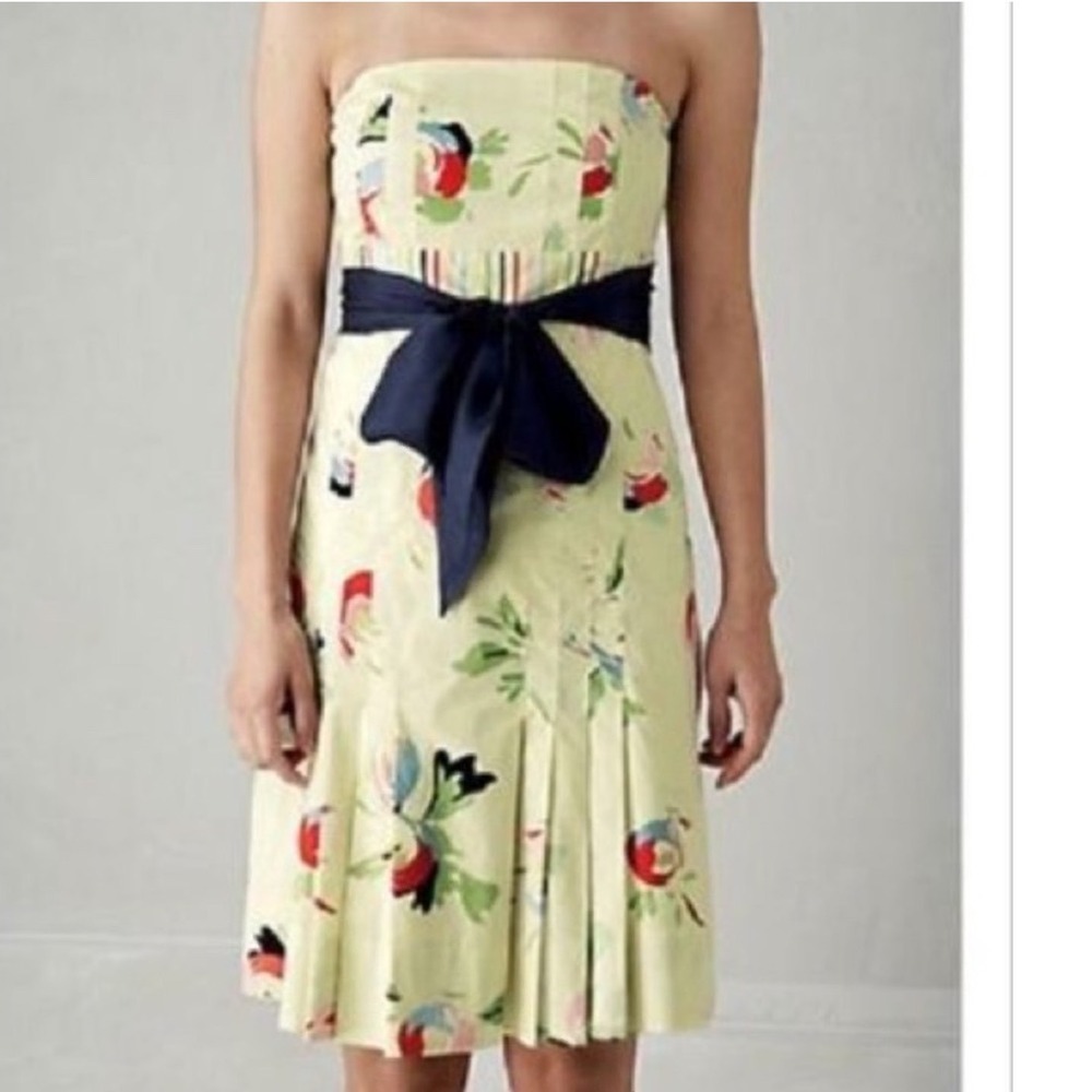 Maeve Anthropologie Strapless Yellow Floral Pleated Dress Navy Sash Size 6